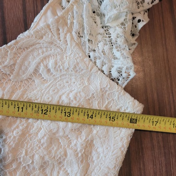 NWT RNB Rich and Beautiful Lace Crochet Short Sleeve V Neck Midi Dress Size XS - Picture 9 of 10